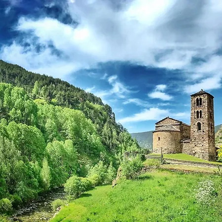 De Lujo En Alt Urgell, Pirineos. Aravell